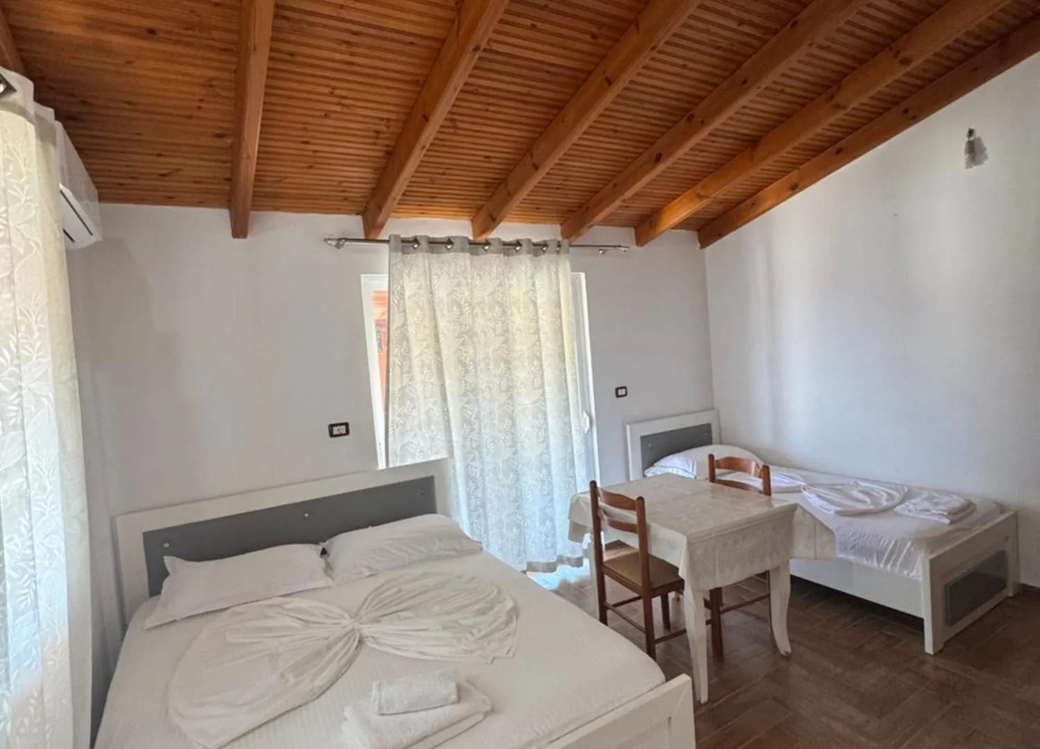 Caushi Apartments Ksamil